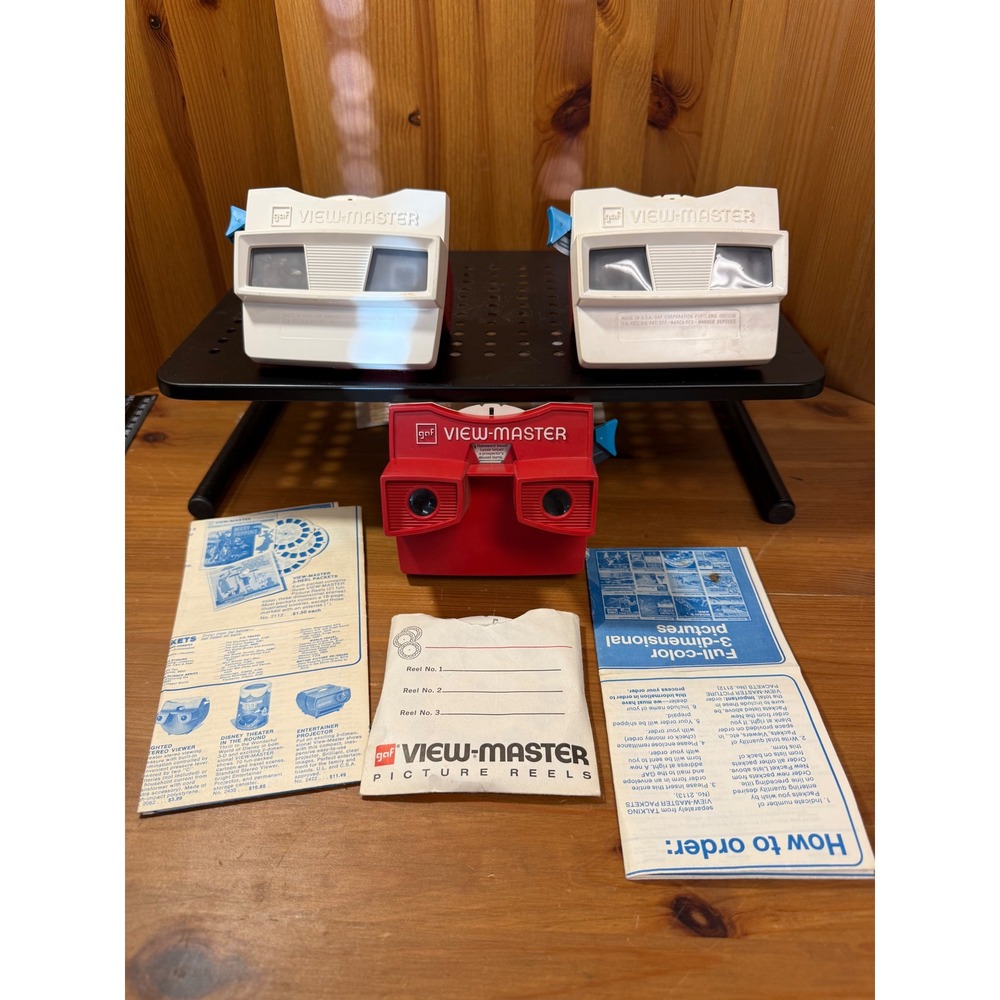 Vintage GAF View\-Master Lot 3 Viewers Red White Reels Paperwork 1970s